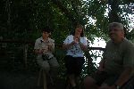 Abendliche Runde auf der Terrasse der Liana Lodge