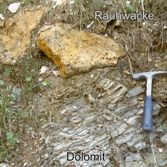 b) Rauhwacke und Dolomite (Aufschluss 5)