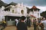Film 3 Bild 23: Kandy, vorm Tempel of Tooth 